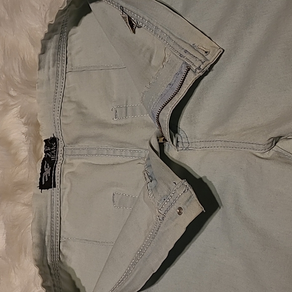 High-waisted Jean's - Picture 3 of 5